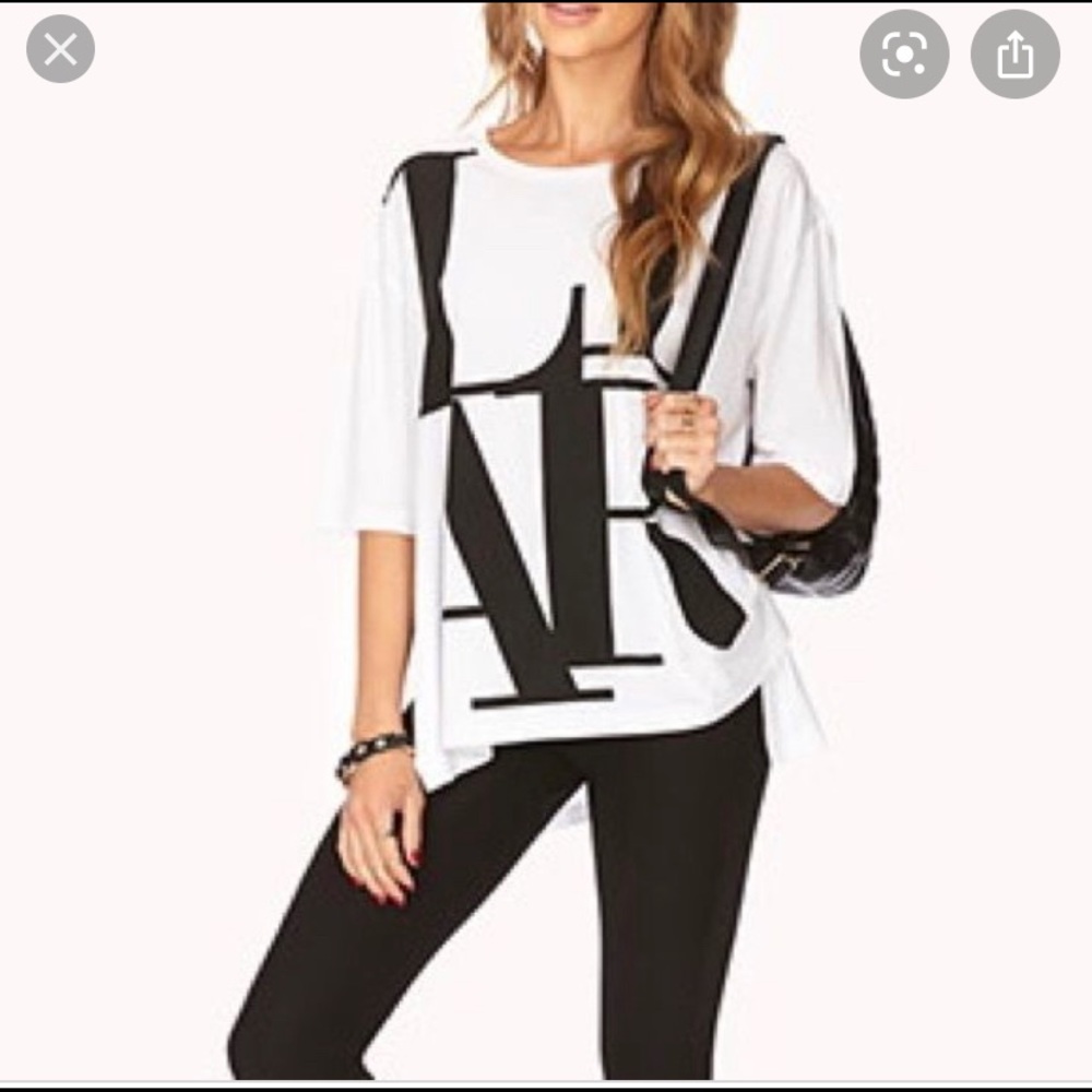 3 for 12 | F21 Black and White Graphic tee oversized top size Small